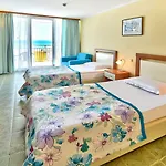 Hotel Laguna 4*
