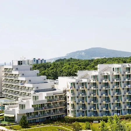Laguna Hotell 4*