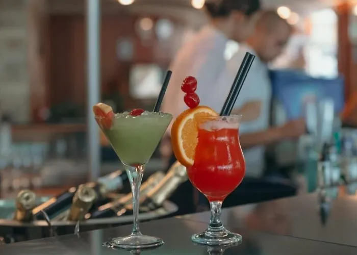 лагуна бийч Хотел