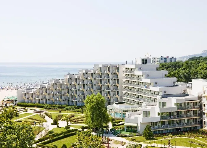 Хотел лагуна бийч